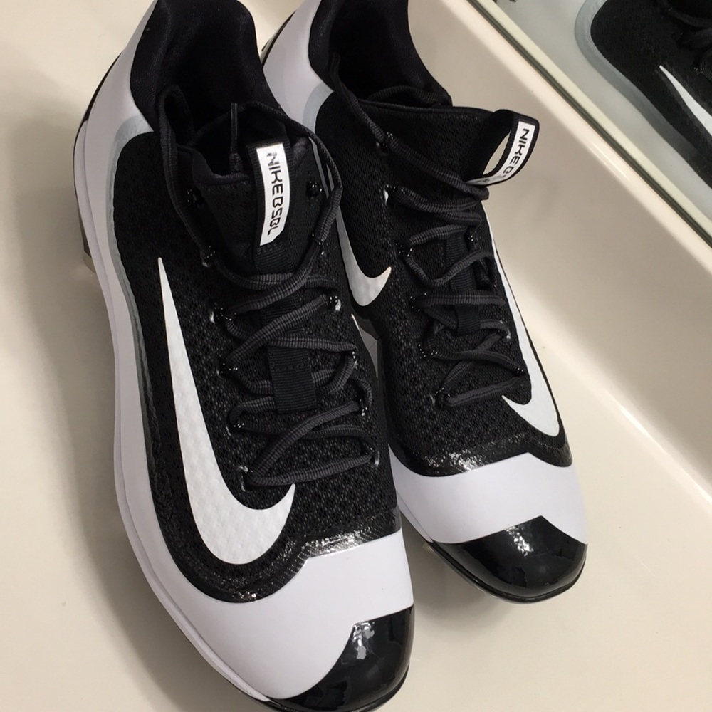 Nike mens shoes.